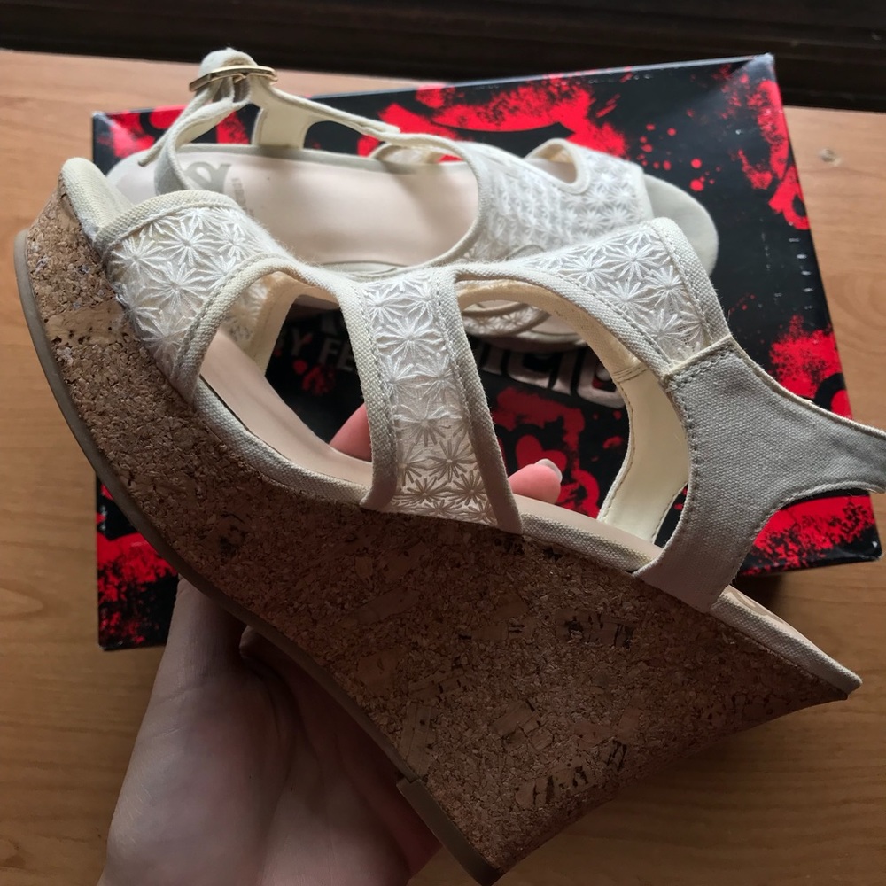 Fergalicious by Fergie Kammi Cream Wedges